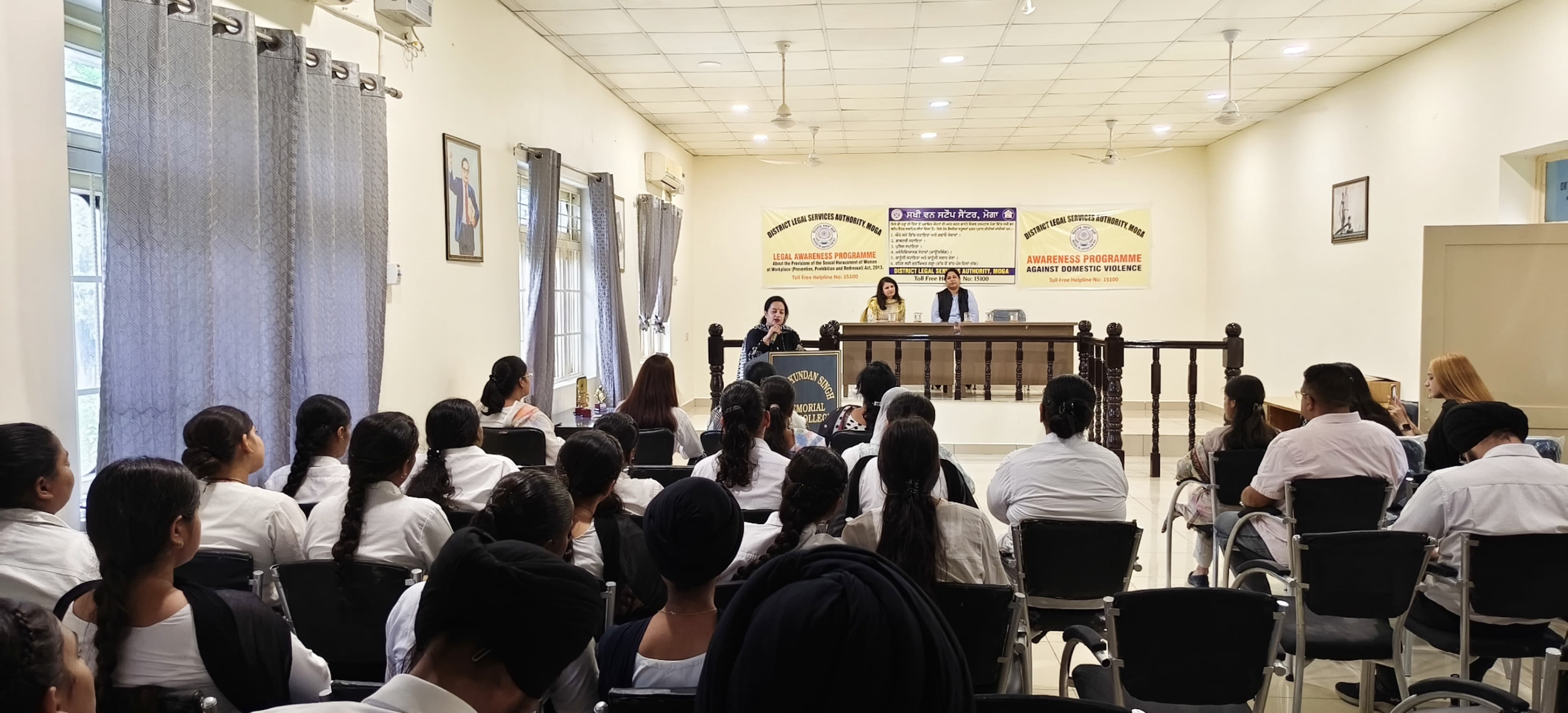 A descriptive alt text for the image